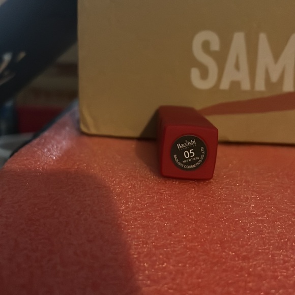 Lip sticks number 5 - Picture 4 of 5